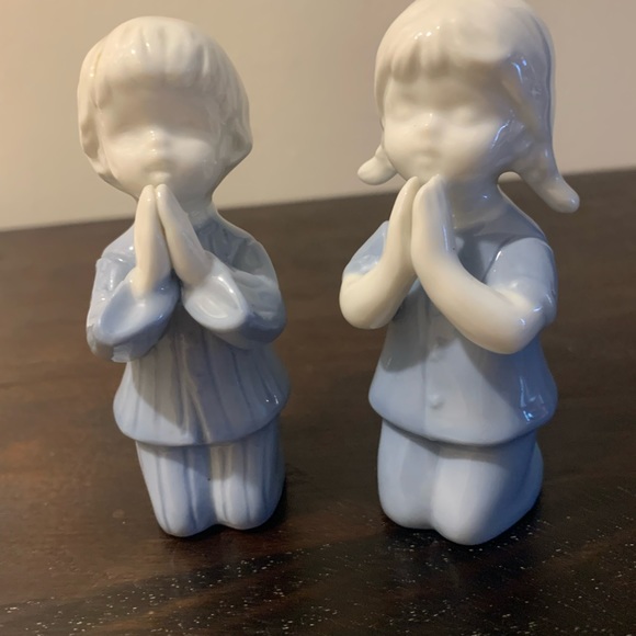 NEW: Praying boy & girl each 4” - Picture 2 of 11